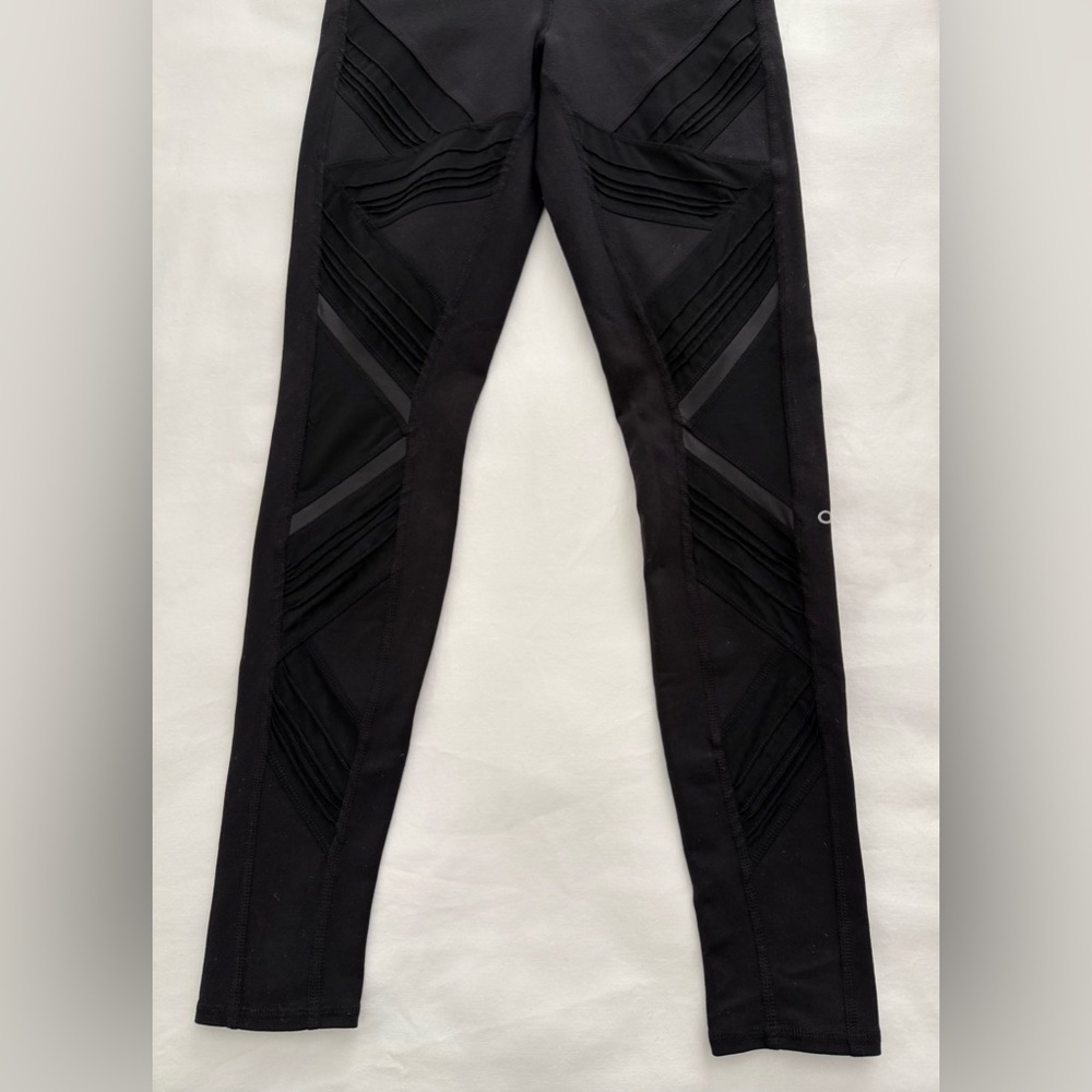 Alo Yoga Black Mesh Panels Moto Sheer Panel - High Rise Waist - Picture 4 of 8